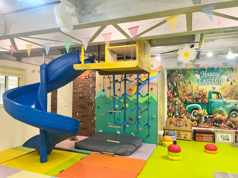 THE PLAY SPACE